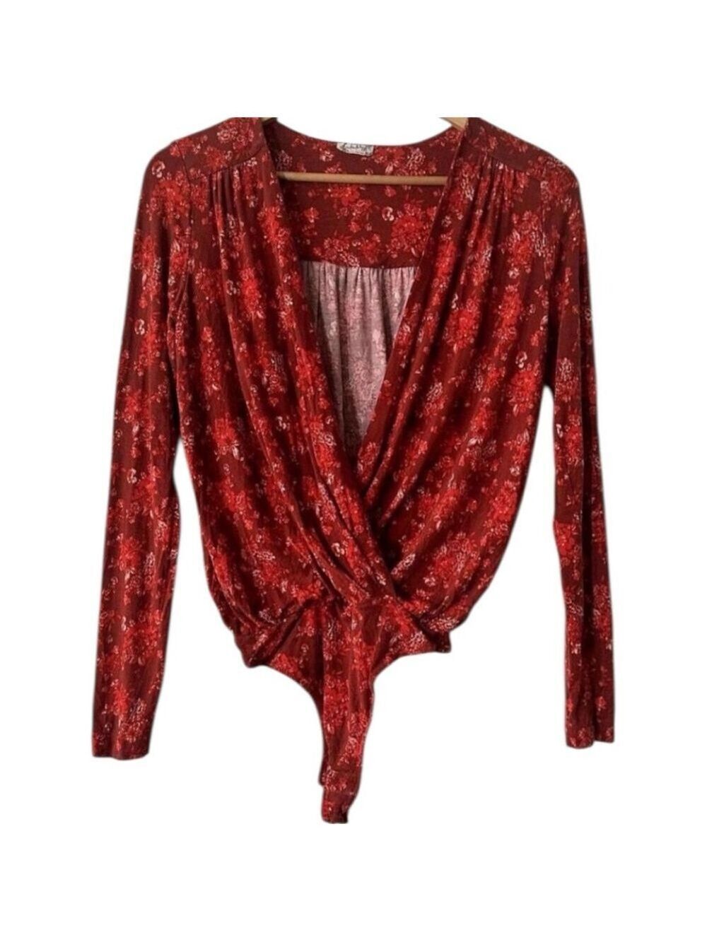 Free People Everything’s Rosy Red Long Sleeve Bodysuit Size L - Picture 2 of 6